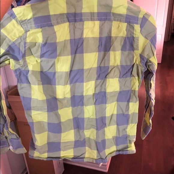 a shirt/chemise - Picture 2 of 3